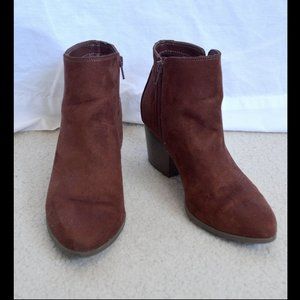 DexFlex Comfort Suede Boots Size 9